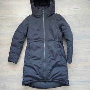 Lululemon Snow Warrior Parka size 6 NWOT